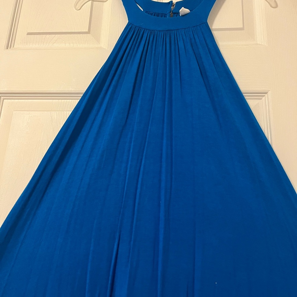 Elegant Blue Sleeveless Dress